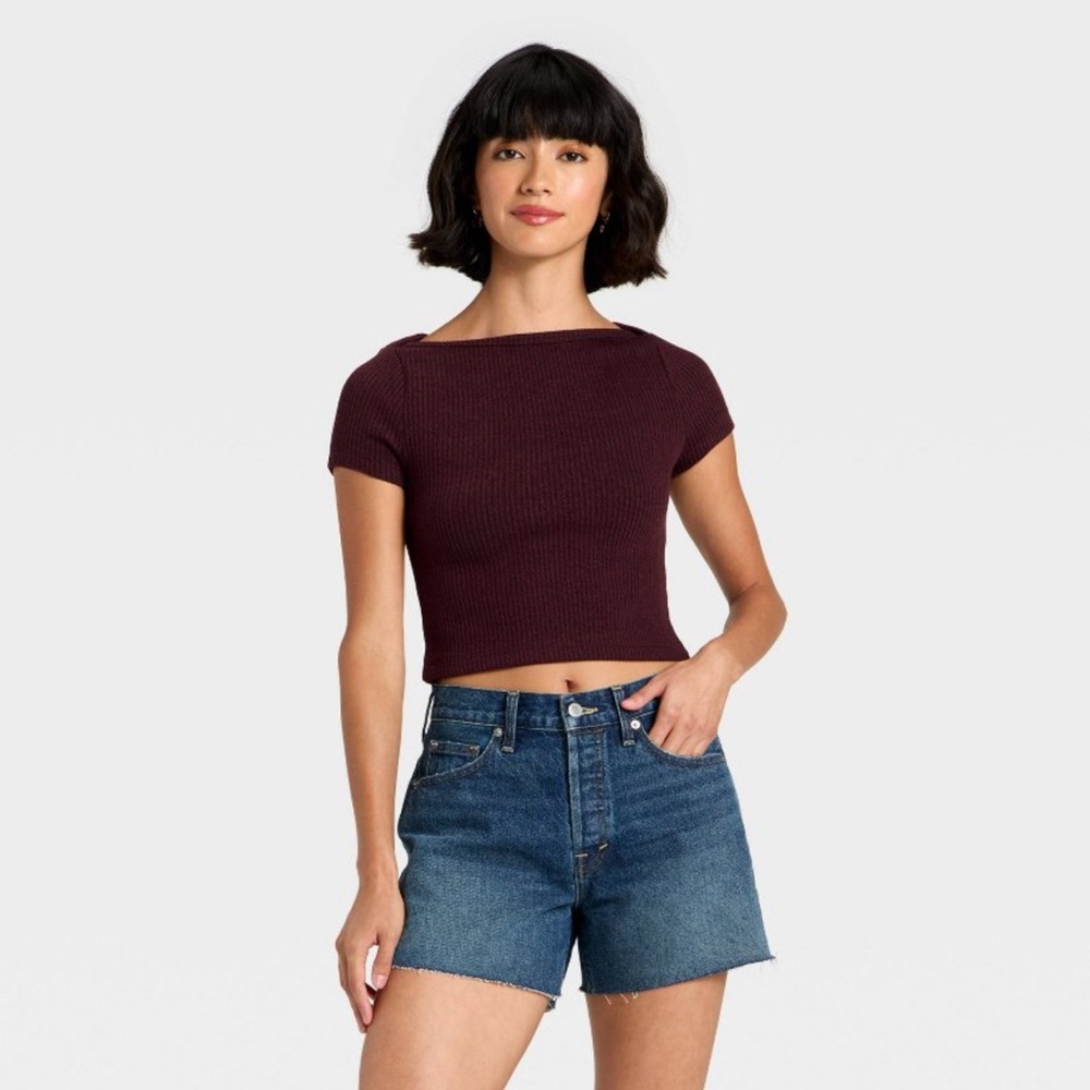 Women's Slim Fit Short Sleeve Top